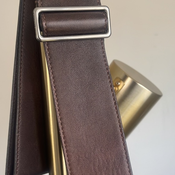 GIORGIO ARMANI XTRA LARGE TOTE. BEAUTIFUL. GENUINE LEATHER. ❤️❤️ - Picture 10 of 14